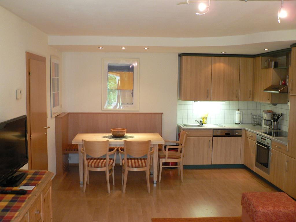 Antares Am See Maurach  Room photo